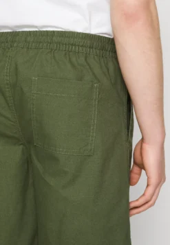 Pier One Shorts - Olive -Pier One 0786149d311f4867b4b3d6f2f8d4563e scaled