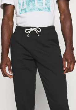 Pier One 3 Pack - Tracksuit Bottoms - Mottled Light Grey/Mottled Dark Blue/Black -Pier One 0c1b615301bf4030a2841c02ed19e229 scaled