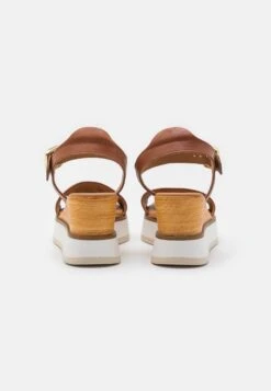 Pier One Leather - Platform Sandals - Cognac 9 Pier One Leather - Platform Sandals - Cognac -Pier One 0fbc658bfa324798b1ad18e3eb909465 scaled