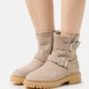 Pier One Leather - Cowboy/Biker Ankle Boot - Beige
