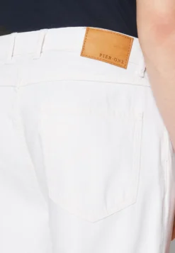 Pier One Relaxed Fit Jeans - White 11 Pier One Relaxed Fit Jeans - White -Pier One 15774f17eb674fa799cc0b0cc36db0c9 scaled