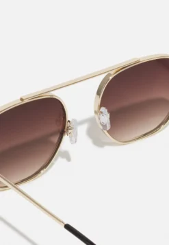 Pier One With Chain Set Unisex - Sunglasses - Brown -Pier One 17dec482534c48438c04a585cec7ab57 scaled