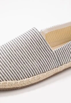 Pier One Rena Espadrille Unisex - Espadrilles - White/Blue -Pier One 1e1a9a54fd374424970c6282fecccbe4 scaled