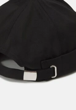 Pier One Beanie - Black -Pier One 242bb431518647b4b9c15b1330b4a861 scaled