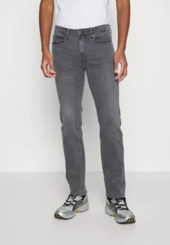 Pier One Straight Leg Jeans - Grey