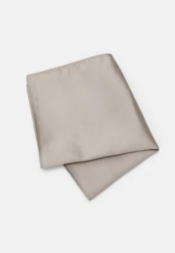 Pier One Set - Pocket Square - Stone -Pier One 30a66b151b204ce08faeaede37f007a1 scaled