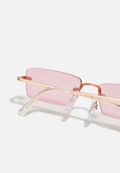 Pier One Unisex - Sunglasses - Pink -Pier One 3e6ed7f7a5ba4dd28ea377d79d7d0a3b scaled