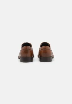 Pier One Leather - Lace-Ups - Cognac 8 Pier One Leather - Lace-Ups - Cognac -Pier One 4064d832d10940f6bba30c318cbd4e8b scaled