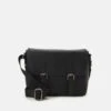 Pier One Unisex - Across Body Bag -Black