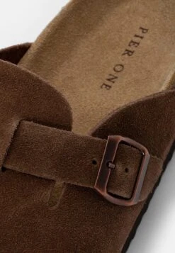 Pier One Leather Unisex - Slippers - Brown -Pier One 47364cdc1dcd4794860a5f6810594e6c scaled