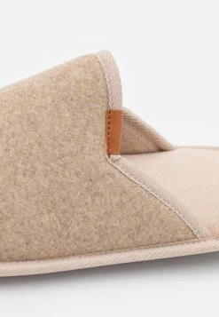 Pier One Slippers - Beige 11 Pier One Slippers - Beige -Pier One 4bb8e183218649be8d160cd154643fa0 scaled