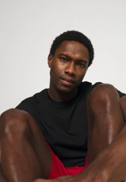 Pier One 3 Pack - Pyjama Bottoms - Black/Mottled Dark Grey/Red -Pier One 4f57fa2361ff43dba0b55c4847802e72 scaled