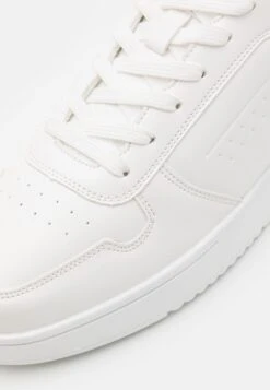 Pier One Unisex - Trainers - White -Pier One 553ae4b1009546709410b36d948cde12 scaled