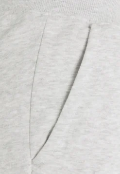 Pier One 3 Pack - Tracksuit Bottoms - Mottled Light Grey/Mottled Dark Blue/Black -Pier One 58caa3db374b4ce39703a992d5c2b59c scaled