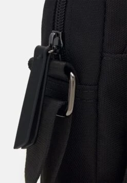 Pier One Unisex - Across Body Bag - Black -Pier One 6015a635267a4538aeda73eaf2b65393 scaled