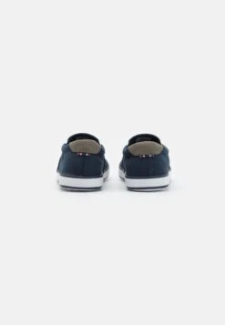 Pier One Unisex - Trainers - Dark Blue -Pier One 6ef35402e6874213ab2a07f1503526e4 scaled