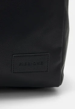 Pier One Unisex - Weekend Bag - Black -Pier One 6f0d4cba81d947489c7b672bfd9ce02e scaled