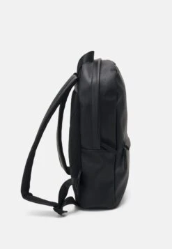 Pier One Unisex - Rucksack - Black 7 Pier One Unisex - Rucksack - Black -Pier One 7a09e2cb55c14e03939ba16a62cc7d7e scaled