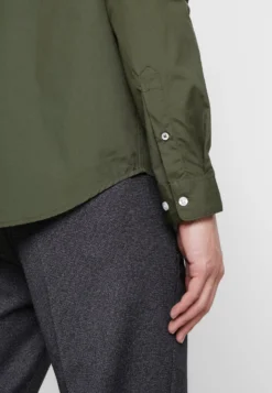 Pier One 2 Pack - Shirt - Oliv/Black -Pier One 7b6c76a6d504409bac8cbc515151e1f6 scaled