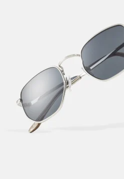 Pier One Unisex - Sunglasses - Black/Silver-Coloured 9 Pier One Unisex - Sunglasses - Black/Silver-Coloured -Pier One 7d50a3b2e76c4d94b403b00bdcb94192 scaled