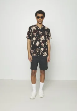 Pier One 2 Pack - Shorts - Olive/Black