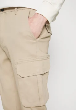 Pier One Cuffed Skinny Trouser- Cargo Trousers - Tan -Pier One 8ec95880e2f64caba6629462ca4a4d4f scaled