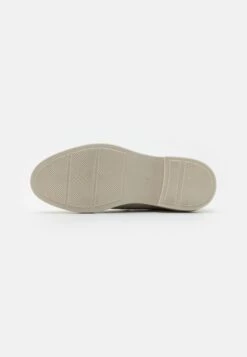 Pier One Leather - Slip-Ons -Pier One 961e04efde16446ebb414c5efcddd394 scaled