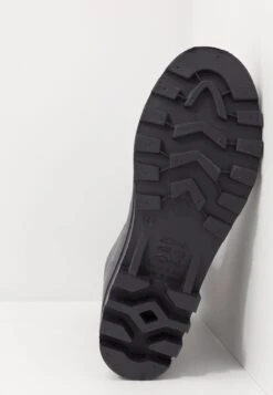 Pier One Unisex - Wellies - Dark Blue 10 Pier One Unisex - Wellies - Dark Blue -Pier One 9b862cb634fb408585c4cb32b905a309 scaled