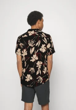 Pier One Shirt - Black -Pier One 9d289fb9986e41e5a1c66492f0e8c323 scaled