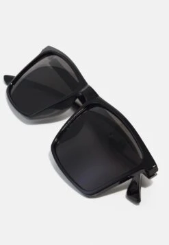 Pier One Unisex - Sunglasses - Black -Pier One a4cb04f99cfc454cbe206b1d2cdeddee scaled