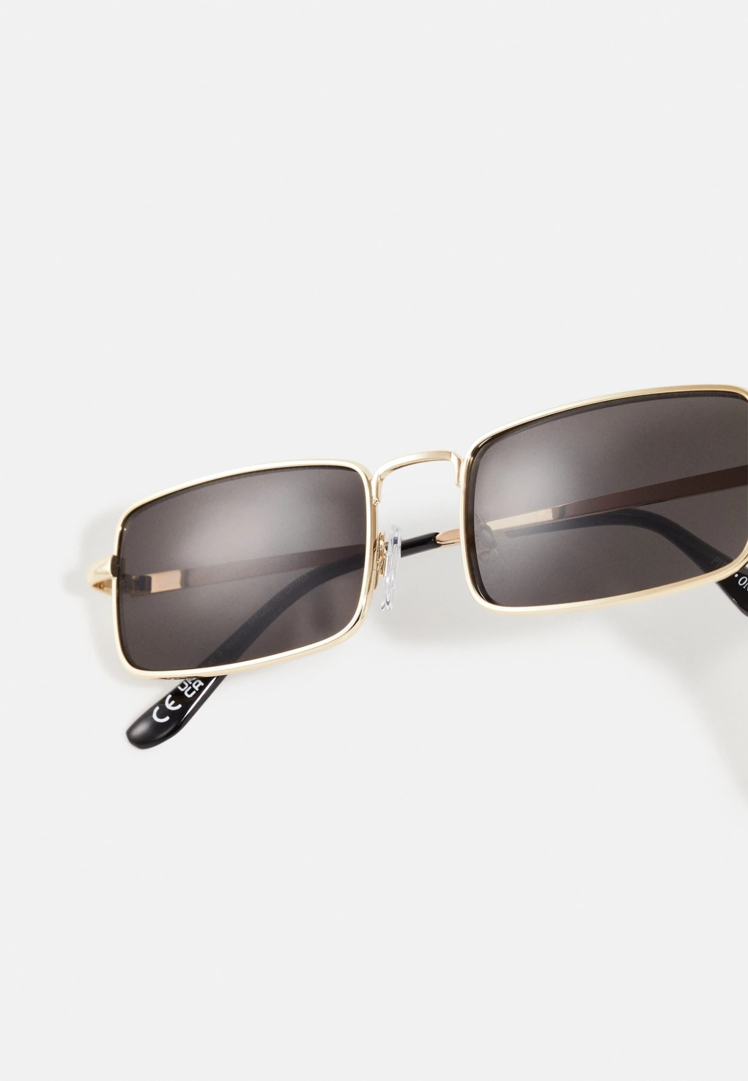 Pier One Sunglasses - Gold-Coloured/Black 4 Pier One Sunglasses - Gold-Coloured/Black - Image 4