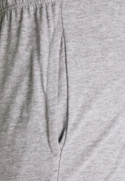 Pier One 3 Pack - Pyjama Bottoms - Dark Blue /Mottled Dark Grey/Dark Green 11 Pier One 3 Pack - Pyjama Bottoms - Dark Blue /Mottled Dark Grey/Dark Green -Pier One adbcb08bd3ac461288f51f2b12eb38e1 scaled