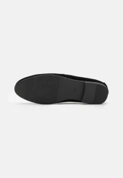 Pier One Slip-Ons - Black -Pier One b9fb20a84d924f689820dff04895b6da scaled