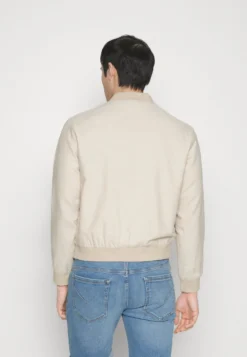 Pier One Bomber Jacket - Beige -Pier One ba865374a5974ac187bf6ede3af27cf5 scaled