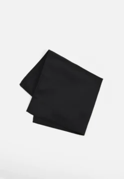 Pier One Set - Pocket Square -Black -Pier One bc1774aa5f46449ebe460f7b496d471e scaled