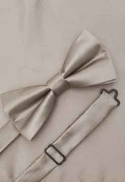 Pier One Set - Pocket Square - Stone -Pier One c079acf21d984f87a5a118594b813079 scaled