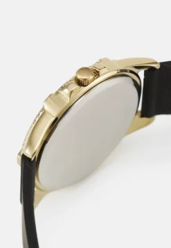 Pier One Unisex - Watch -Black -Pier One c0a79f302a954fbd9f81b60c37bdd0de scaled