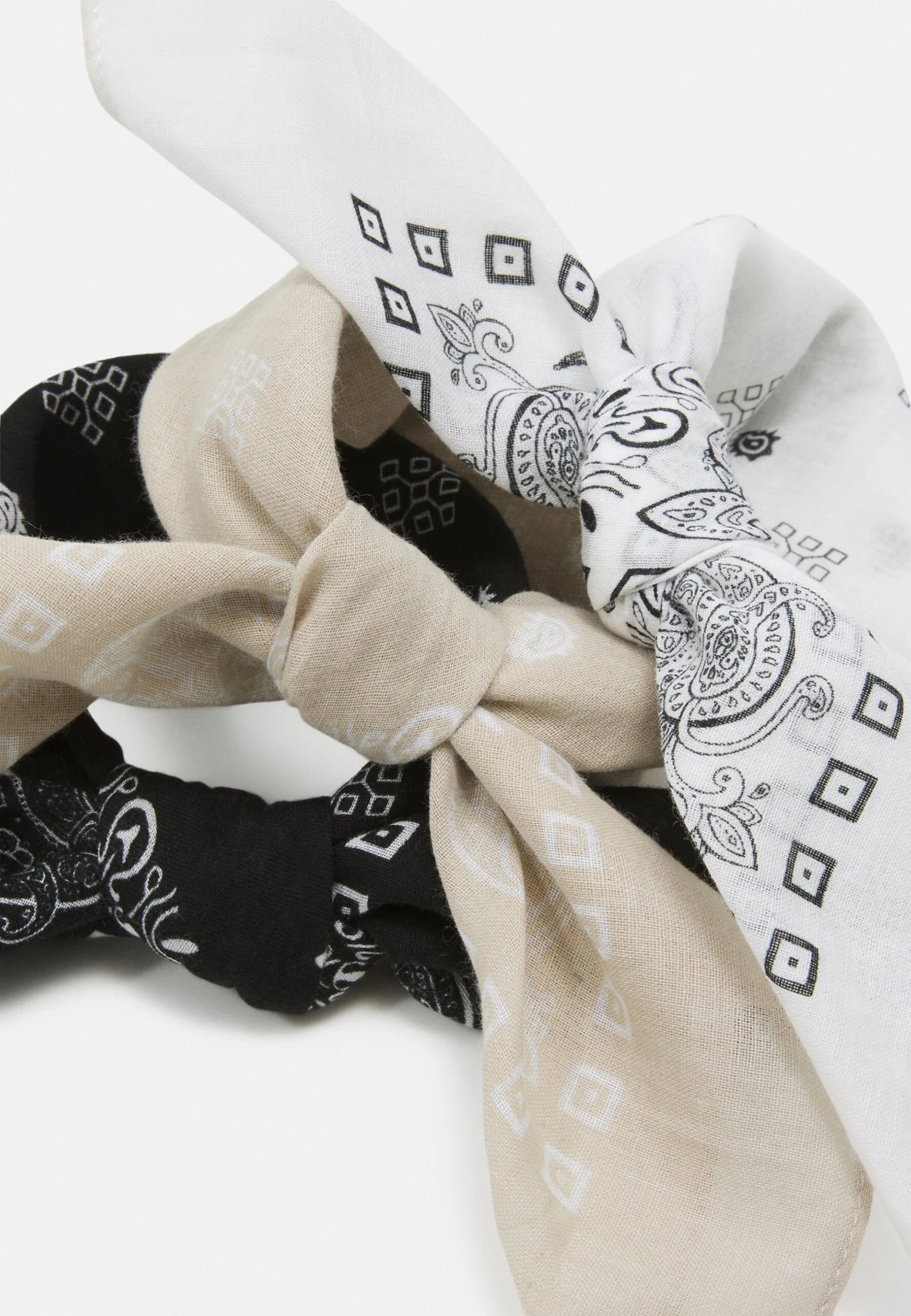 Pier One Bandana Unisex 3 Pack - Foulard - Black/White/Beige 3 Pier One Bandana Unisex 3 Pack - Foulard - Black/White/Beige - Image 3