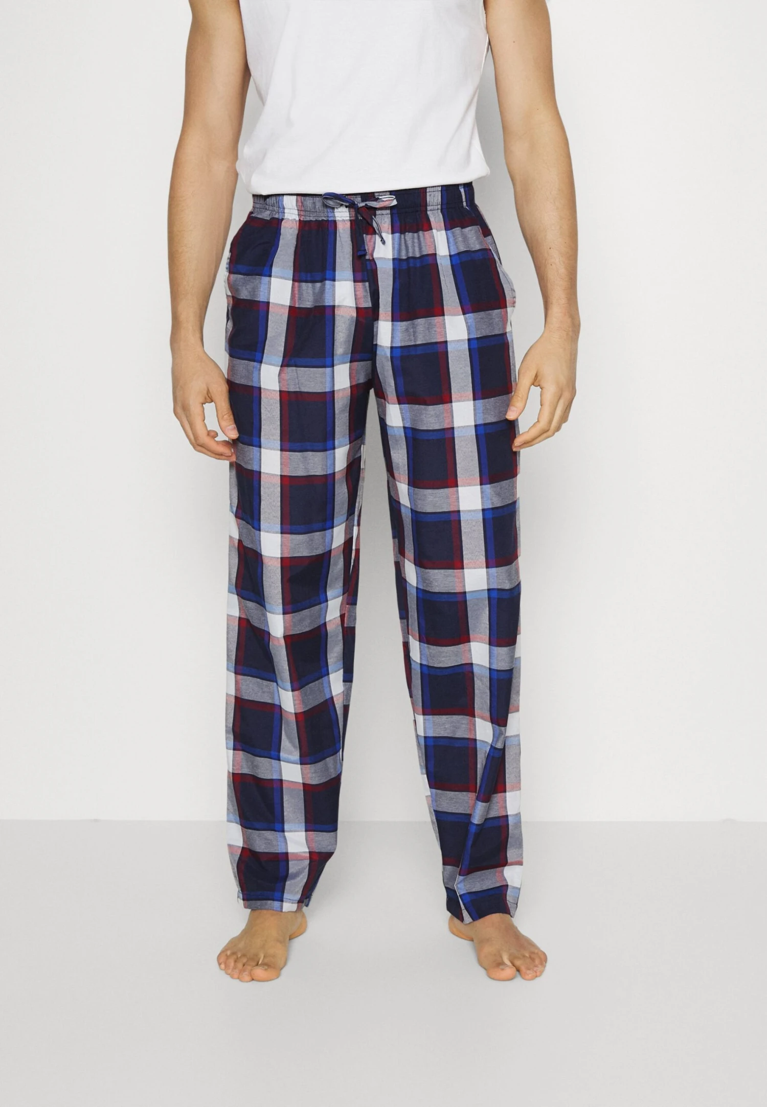Pier One 2 Pack - Pyjama Bottoms - 503 - Dark Blue_302 - Red 3 Pier One 2 Pack - Pyjama Bottoms - 503 - Dark Blue_302 - Red - Image 3