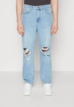 Pier One Distress On Knees - Relaxed Fit Jeans