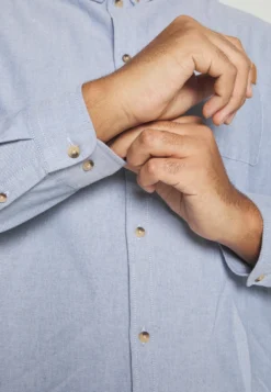 Pier One Oxford - Shirt - Light Blue -Pier One d0f3517b8dcc4ed8944314d9a3607504 scaled