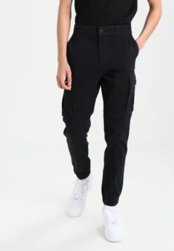 Pier One Cuffed Skinny Trouser- Cargo Trousers - Black