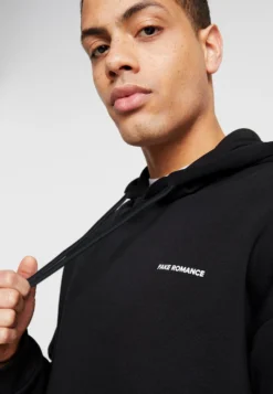 Pier One Unisex - Hoodie - Black -Pier One e2e993e09b4a42d78eec0e6a479abe05 scaled