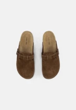 Pier One Leather Unisex - Slippers - Brown -Pier One e81ec10b1baa426098f203c956f22c98 scaled
