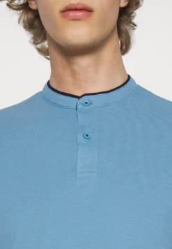 Pier One Basic T-Shirt - Light Blue -Pier One ea582234adf1436e894021c337bea15e scaled