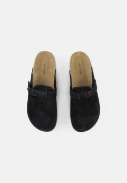 Pier One Mules - Black 9 Pier One Mules - Black -Pier One f59c33f6c7a3479bb78b29b076385564 scaled