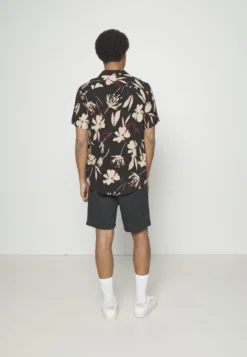 Pier One 2 Pack - Shorts - Olive/Black -Pier One fd44b737848c4df581a8294c3b8851b1 scaled